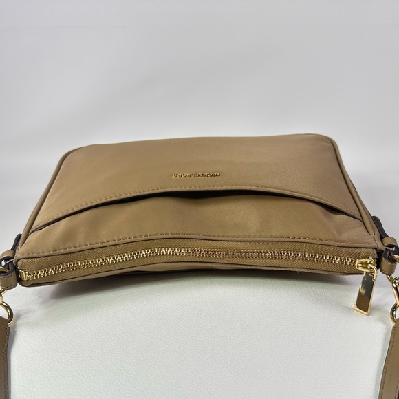 NEW Women’s Michael Kors Jet Set Medium Nylon Pochette Shoulder Bag/Crossbody - Picture 6 of 9